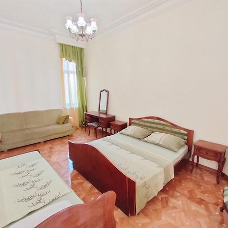 Batumi Sun Hostel 외부 사진